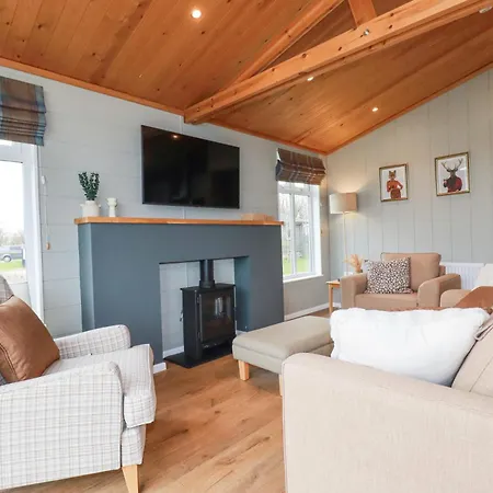 6 Meadow Retreat Holiday home *